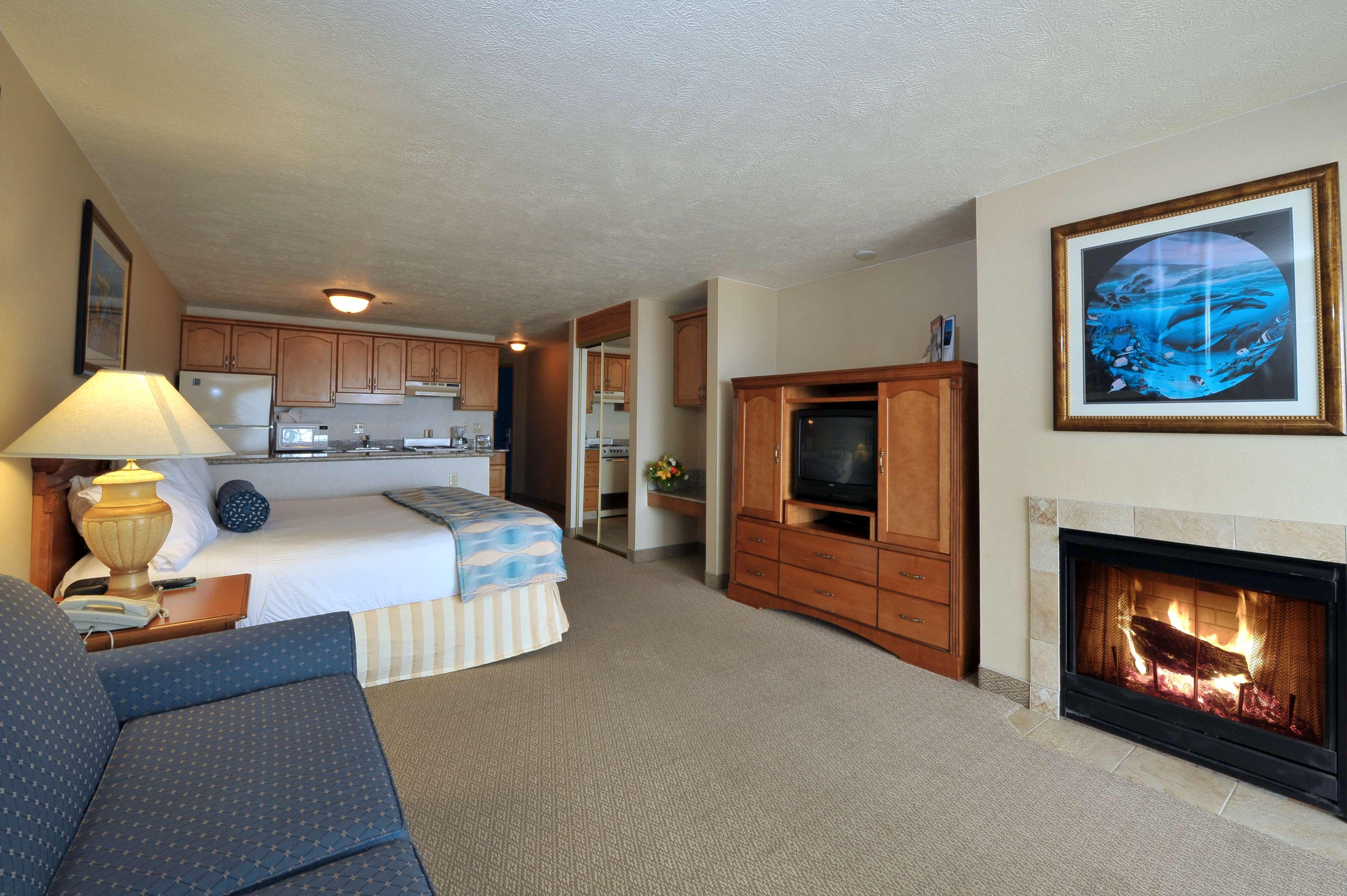Promenade Inn & Suites Oceanfront Seaside Buitenkant foto